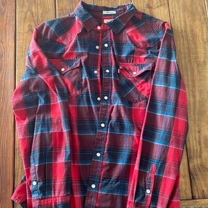 Levi’s Large Long Sleeve Pearl Snap